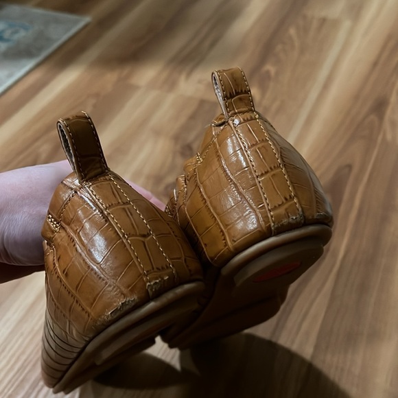 Fitflop Allegra Crocodile Embossed Leather Flats - Picture 7 of 10